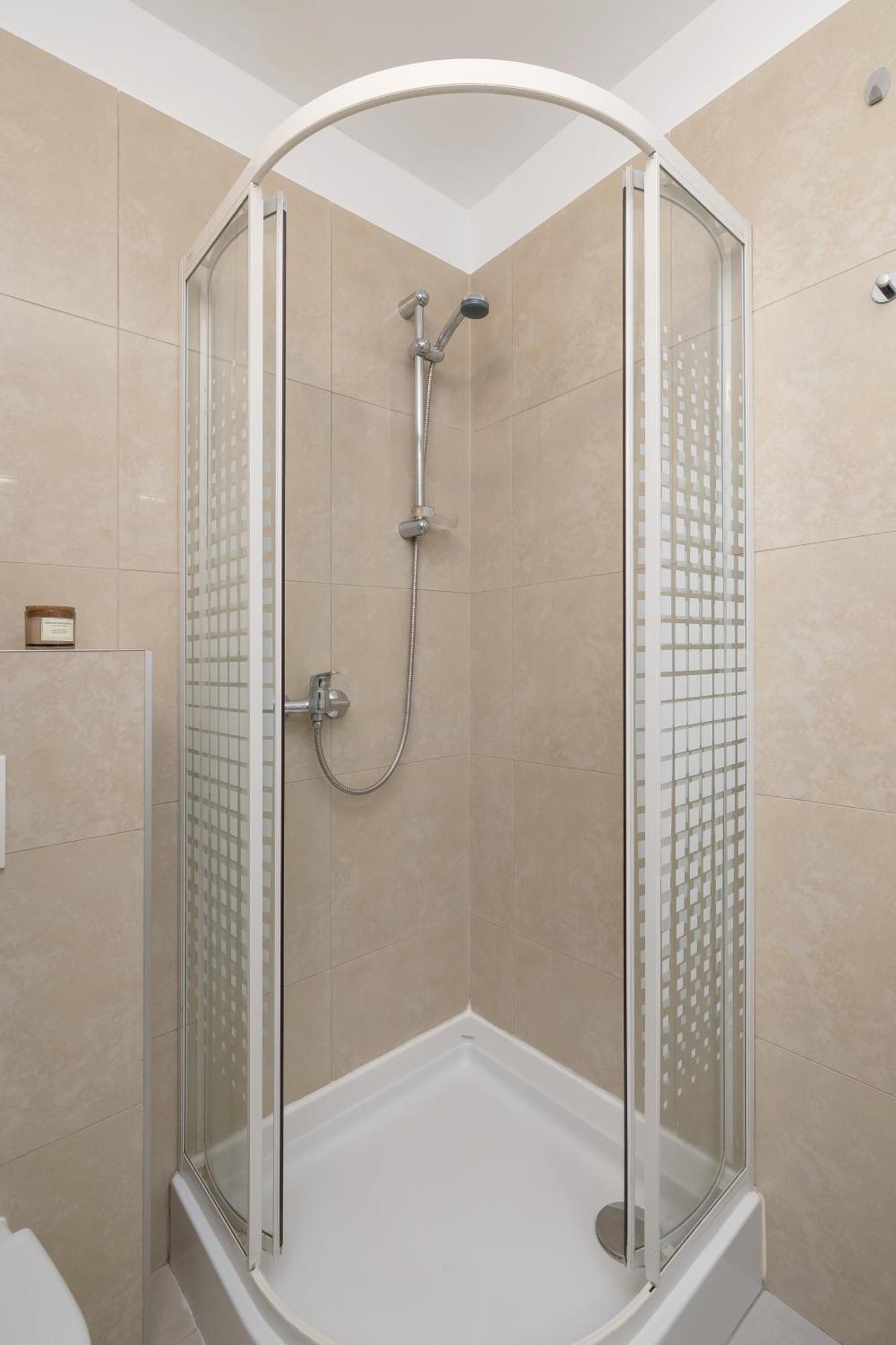 Studio Apartment With Ac - Dluga 65 คราคูฟ ภายนอก รูปภาพ